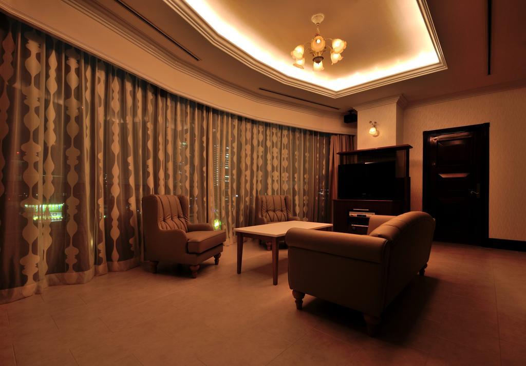 Hotel Alps (Adults Only) Οσάκα Εξωτερικό φωτογραφία