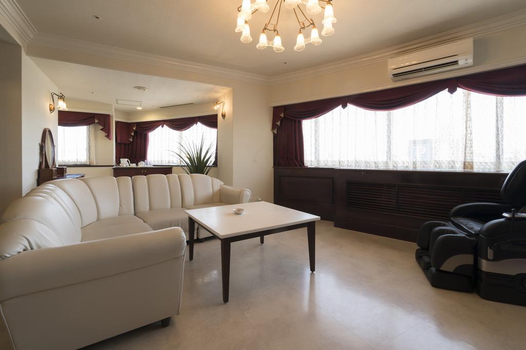 Hotel Alps (Adults Only) Οσάκα Εξωτερικό φωτογραφία