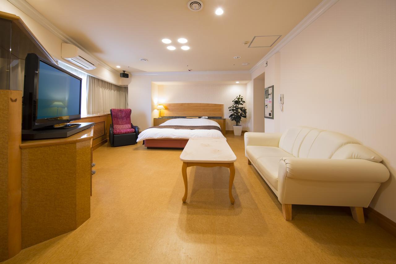 Hotel Alps (Adults Only) Οσάκα Εξωτερικό φωτογραφία