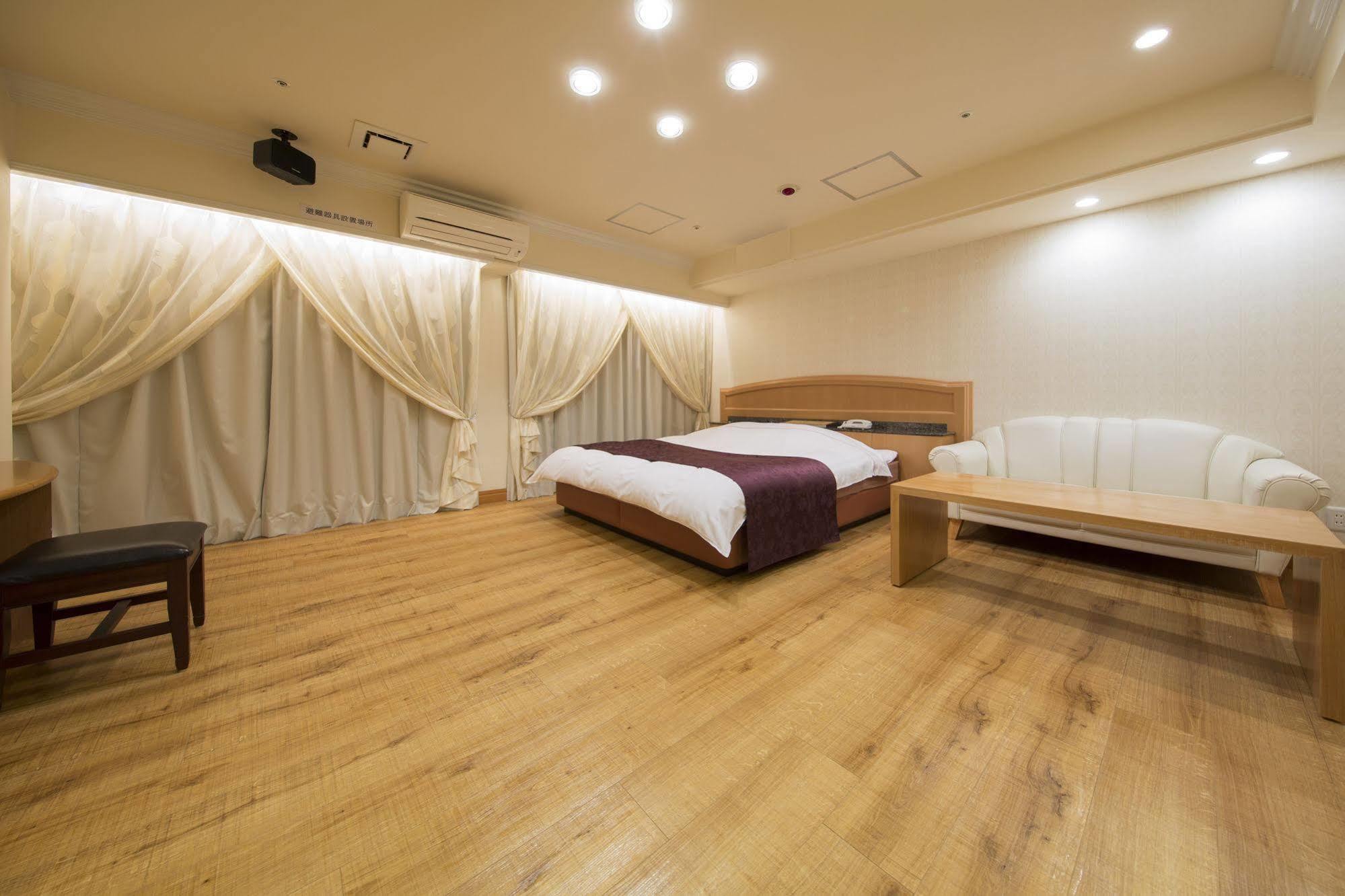 Hotel Alps (Adults Only) Οσάκα Εξωτερικό φωτογραφία