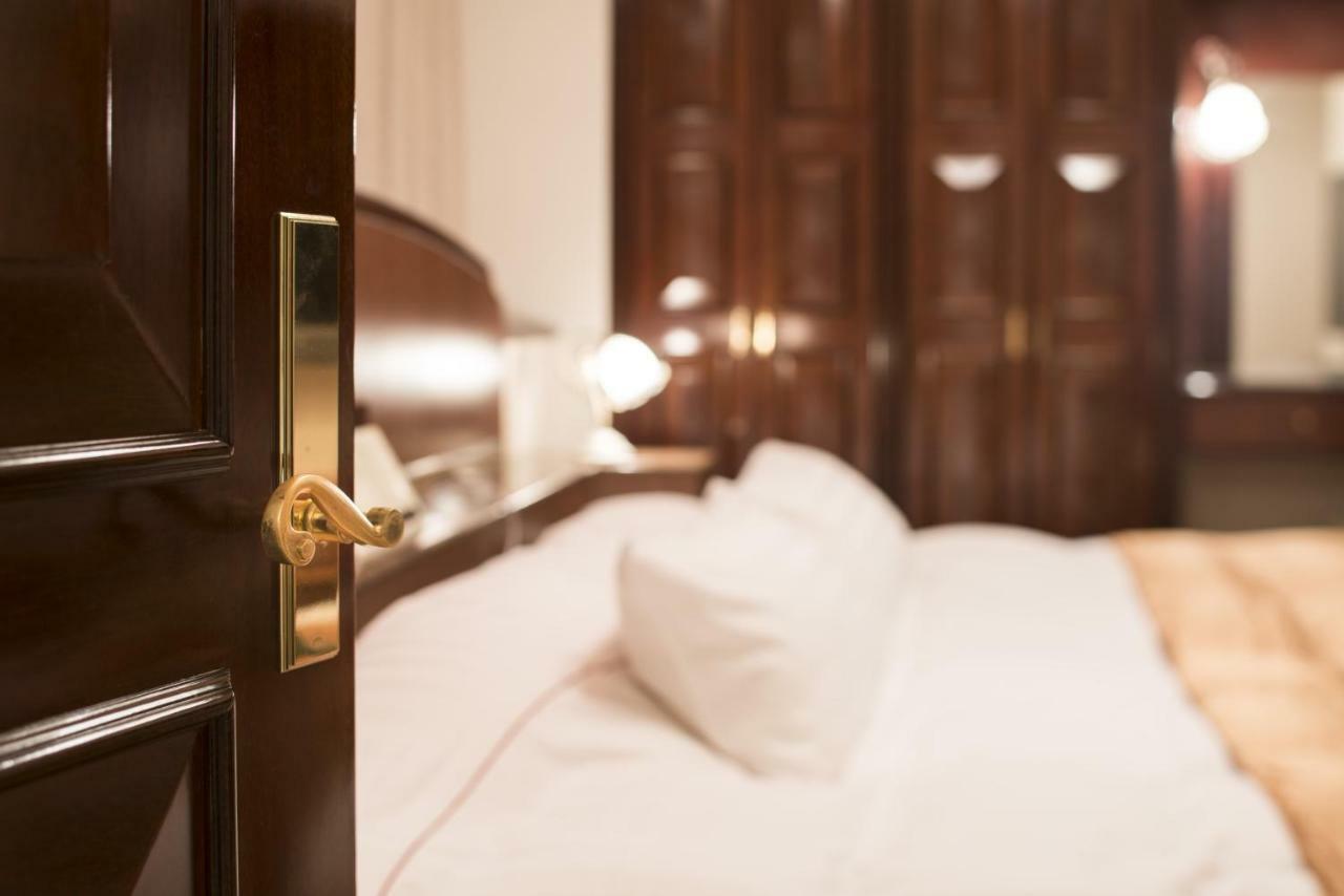 Hotel Alps (Adults Only) Οσάκα Εξωτερικό φωτογραφία
